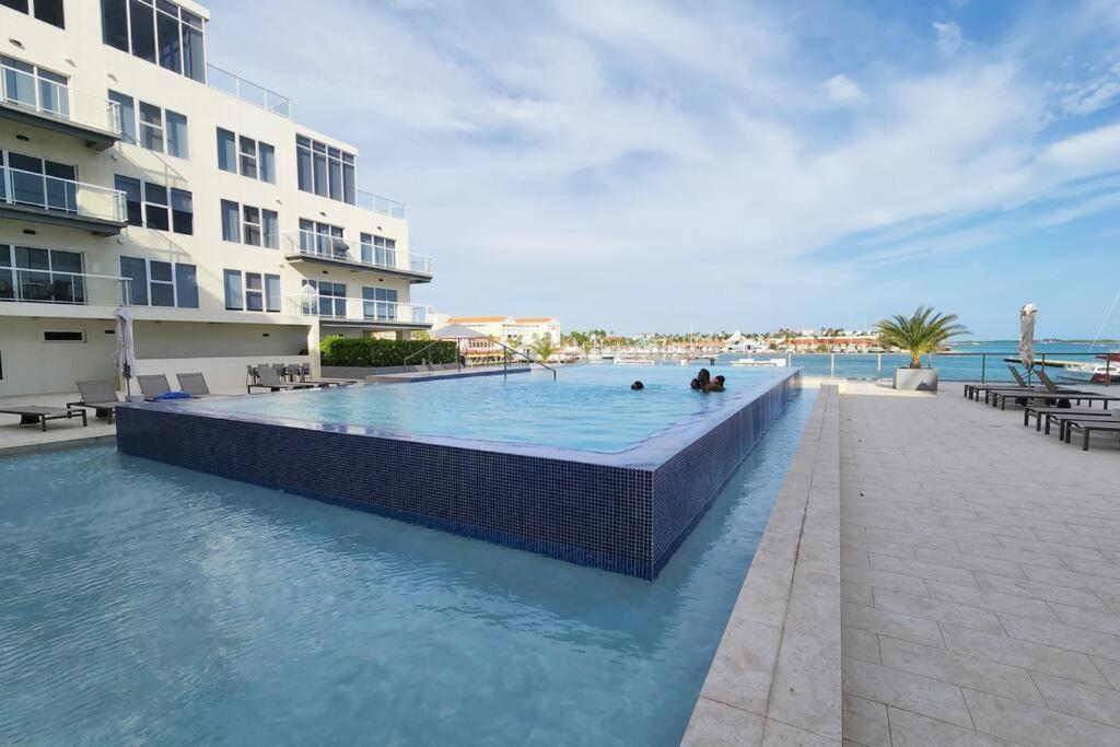 Luxurious Ocean Front Condo With Sunset Views 2 Bed-2 Bath Ораньєстад Екстер'єр фото