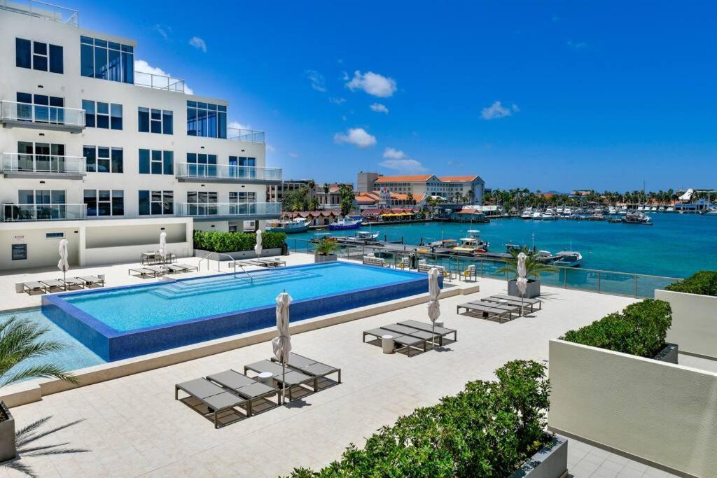 Luxurious Ocean Front Condo With Sunset Views 2 Bed-2 Bath Ораньєстад Екстер'єр фото